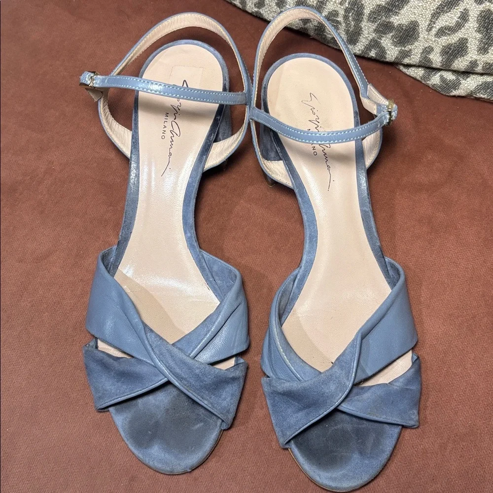 Giorgio Armani blue luxury leather/ suede strappy heeled sandals block heel 8.5